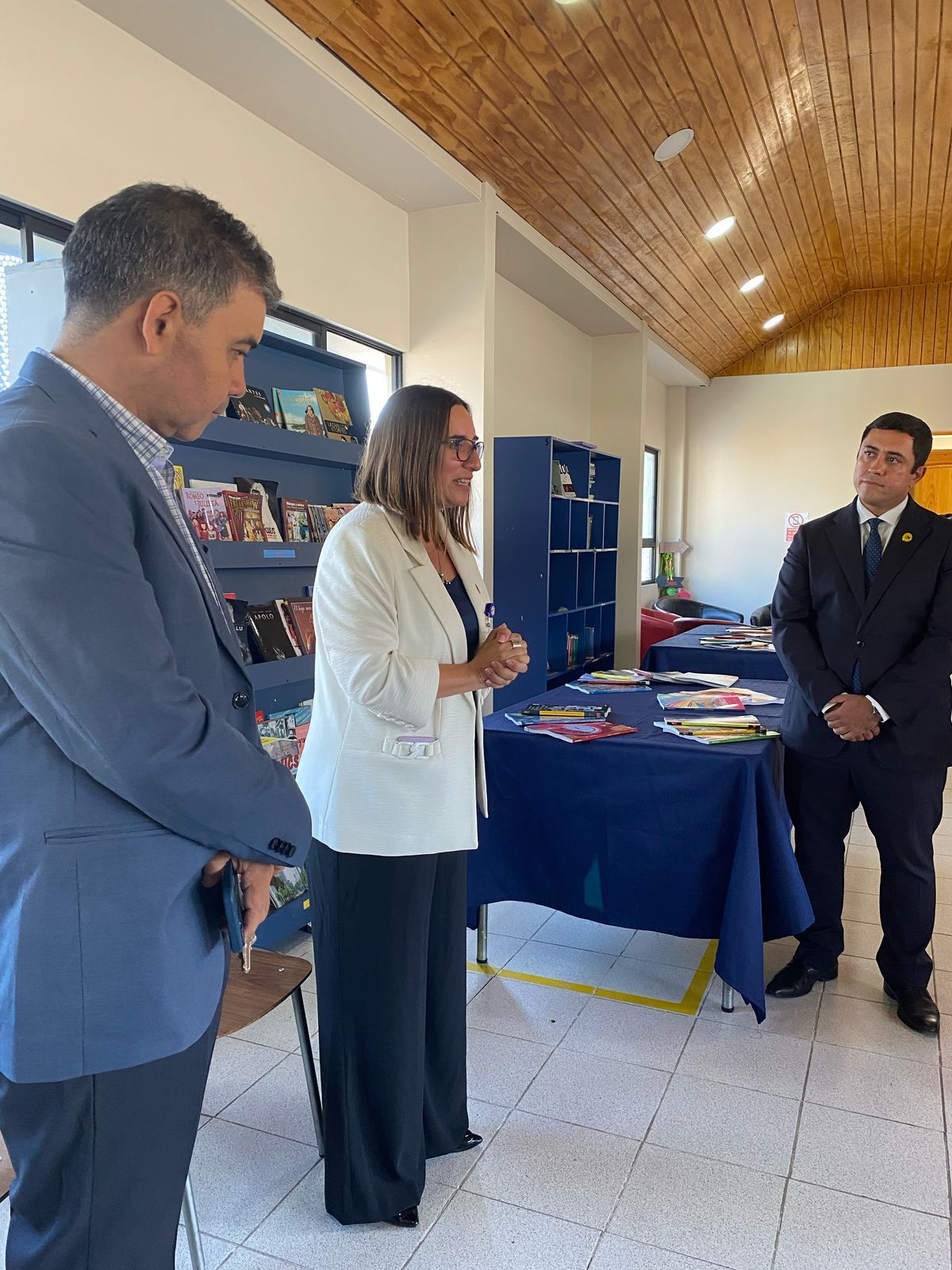 Plan de entrega de textos escolares para todos los estudiantes Plan de entrega de textos escolares para todos los estudiantes