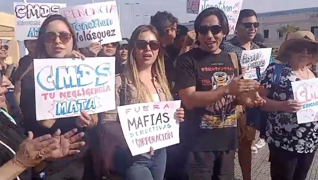 Manifestación Docentes en Municipalidad de Antofagasta Manifestación Docentes en Municipalidad de Antofagasta