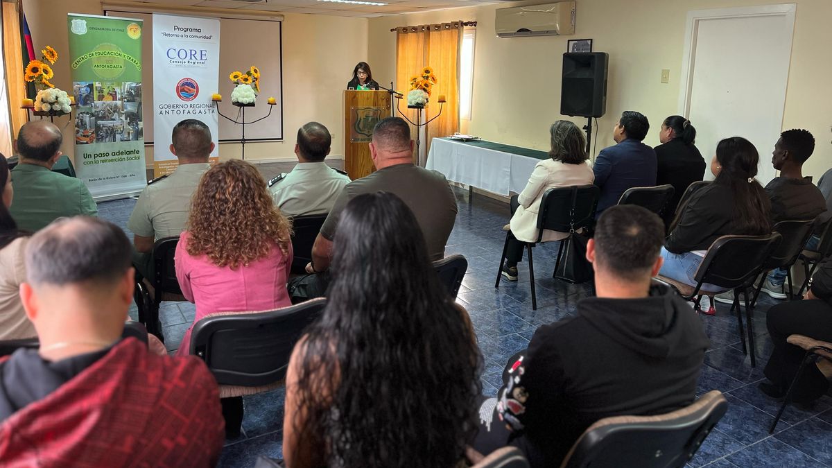 Internos de Antofagasta se capacitan para su reinserción comunitaria Internos de Antofagasta se capacitan para su reinserción comunitaria