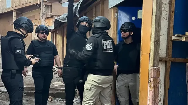 OPERATIVO Fiscalía Campamento Mujeres Unidas EN ANTOFAGASTA