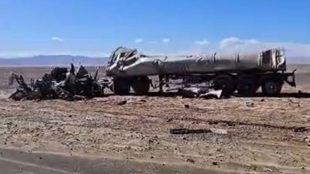 Volcamiento camión Baquedano Peine Volcamiento camión Baquedano Peine