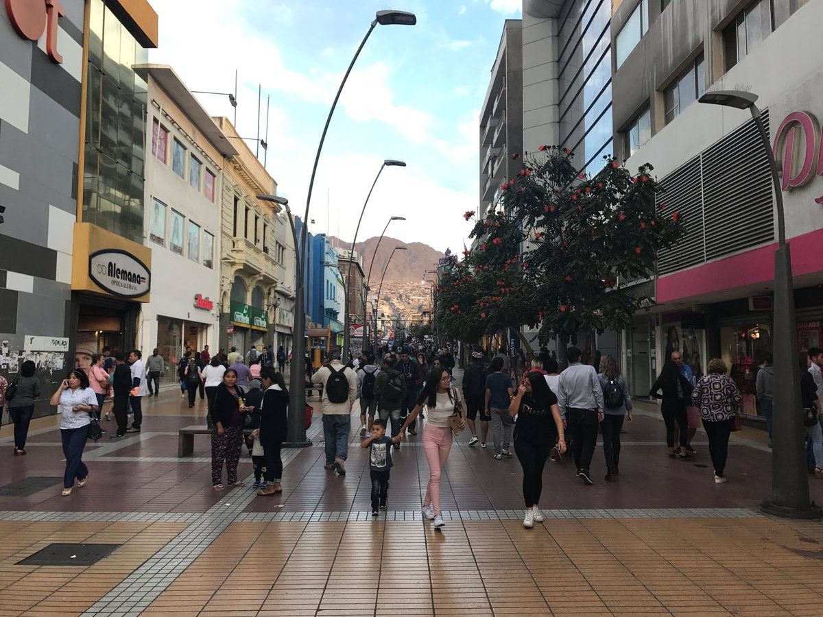 Casi la mitad de chilenos carece de competencias básicas Casi la mitad de chilenos carece de competencias básicas