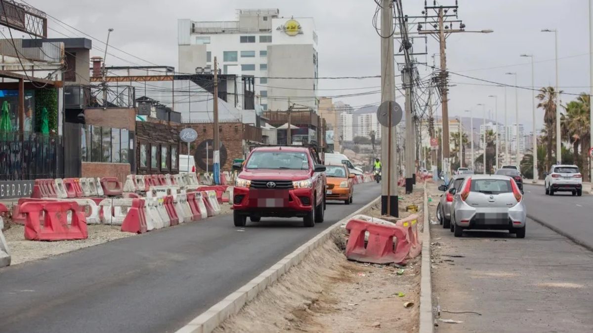 Gobernador de Antofagasta pide a SERVIU reforzar seguridad en Av. Ejército para Fiestas Patrias Gobernador de Antofagasta pide a SERVIU reforzar seguridad en Av. Ejército para Fiestas Patrias