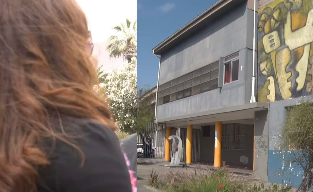 Denuncia Profesora - Edificio CMDS Denuncia Profesora - Edificio CMDS