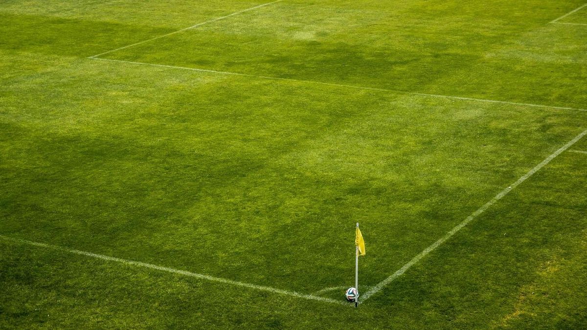 Mejores futbolistas de Chile: Top 8 Mejores futbolistas de Chile: Top 8