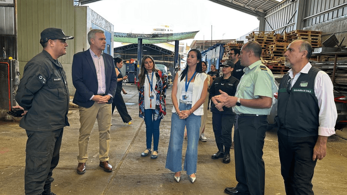 Gendarmería y Municipalidad de Antofagasta se unen por reinserción Gendarmería y Municipalidad de Antofagasta se unen por reinserción