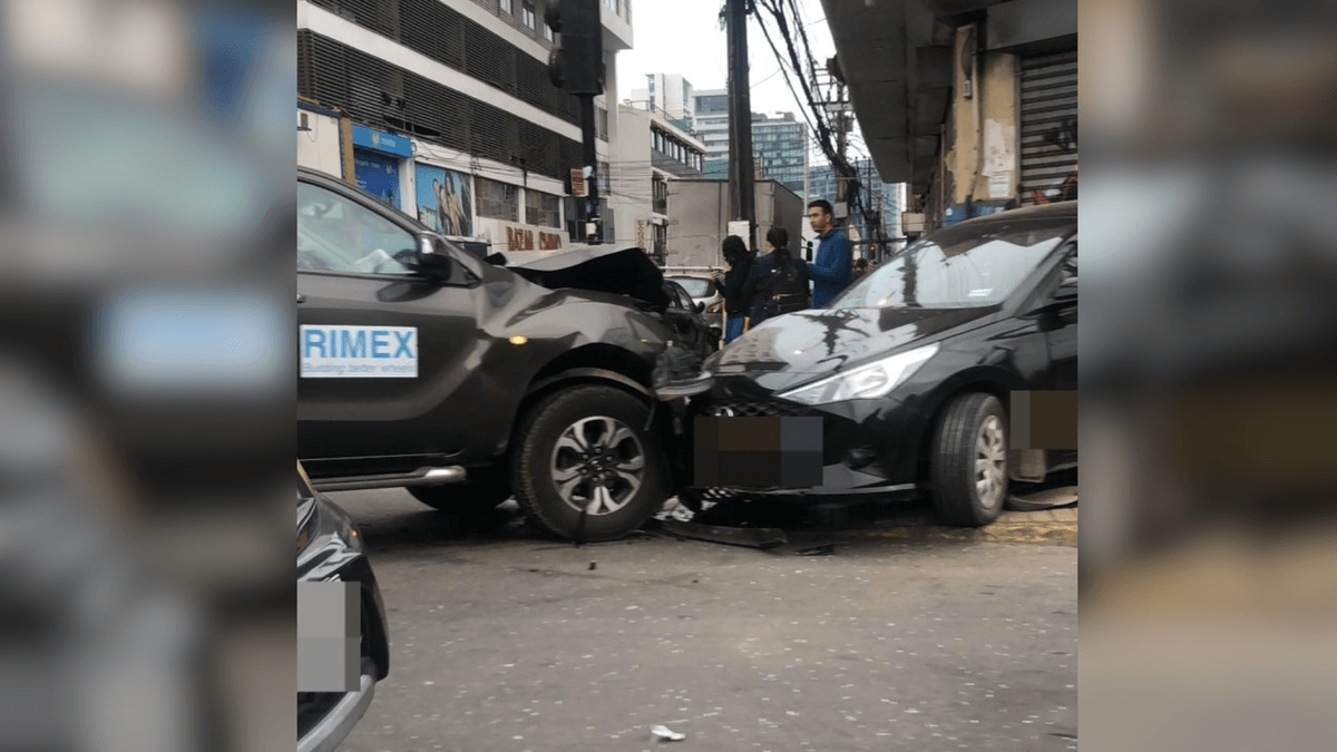 Accidente en Condell con Baquedano causa congestión vehicular Accidente en Condell con Baquedano causa congestión vehicular