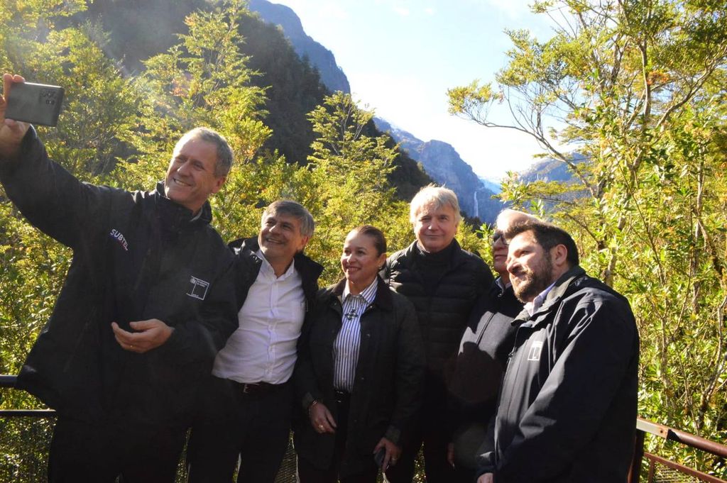 WhatsApp_Image_2025-04-30_at_4 WhatsApp_Image_2025-04-30_at_4