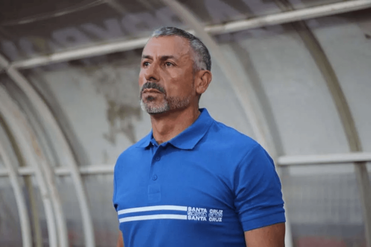 Hernán Peña, exjugador puma, nuevo DT de Deportes Antofagasta Hernán Peña, exjugador puma, nuevo DT de Deportes Antofagasta