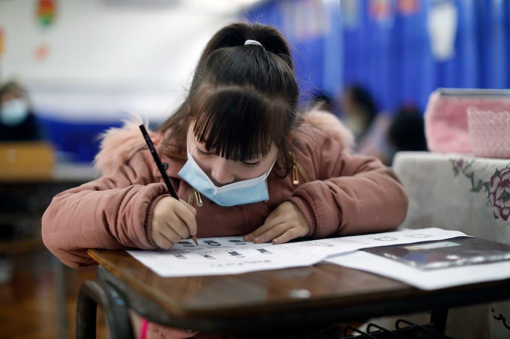 Estudiante en Invierno Estudiante en Invierno