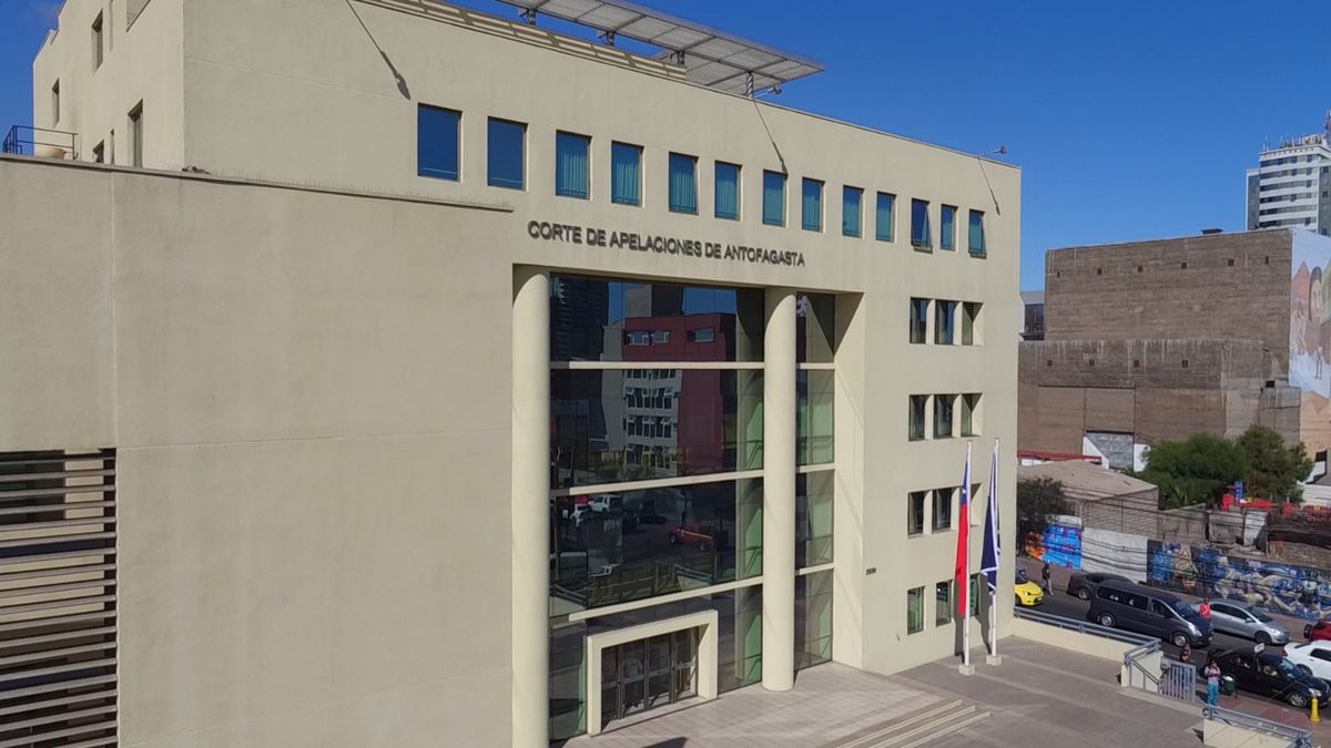 Condena a exfuncionarios por ventas irregulares en cementerio Condena a exfuncionarios por ventas irregulares en cementerio