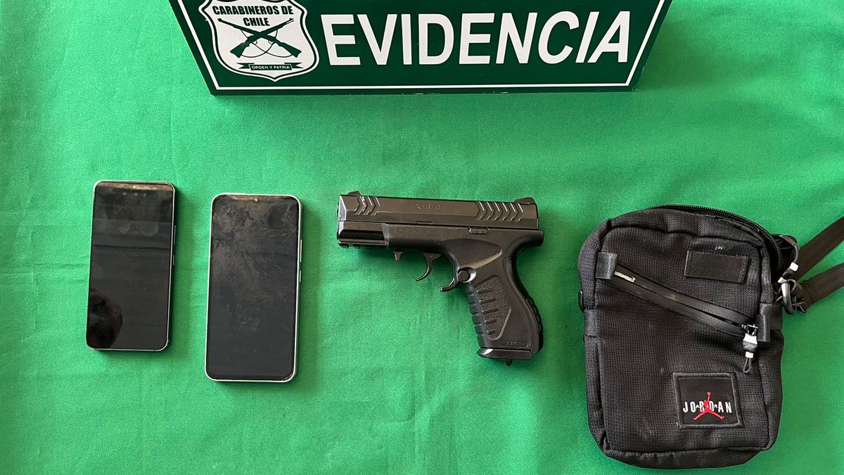 Carabineros capturan a dos ladrones en Antofagasta Carabineros capturan a dos ladrones en Antofagasta
