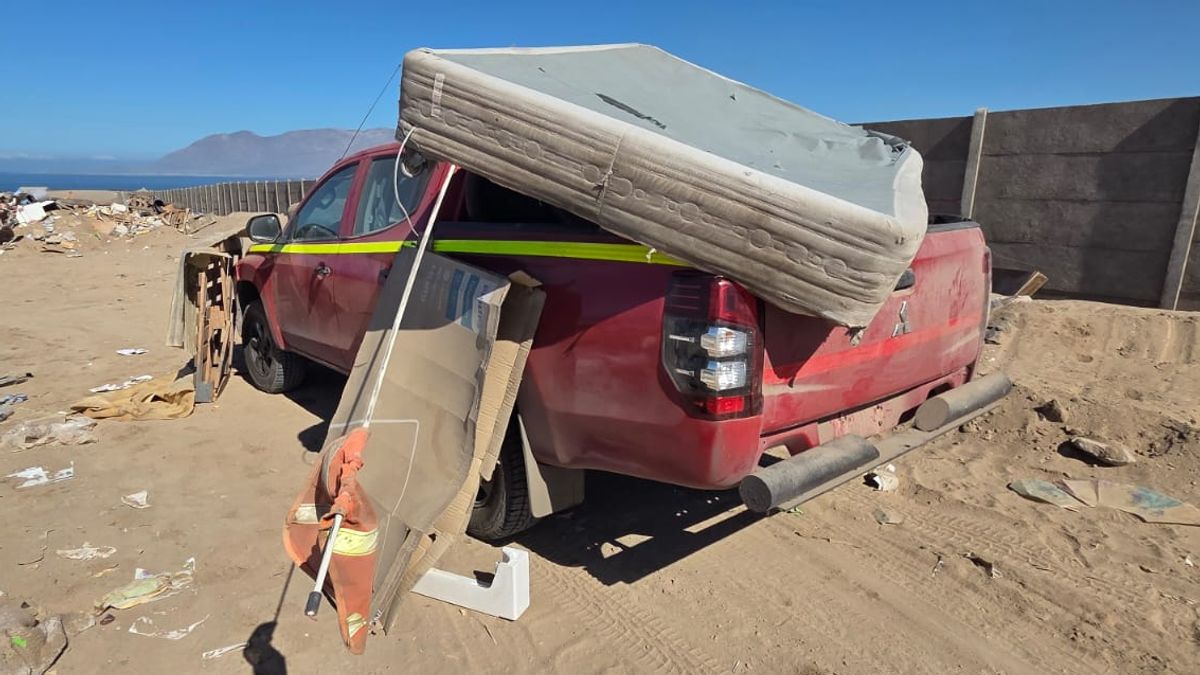 Camioneta encargo por robo La Portada Camioneta encargo por robo La Portada