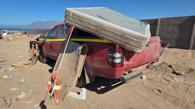 Camioneta encargo por robo La Portada