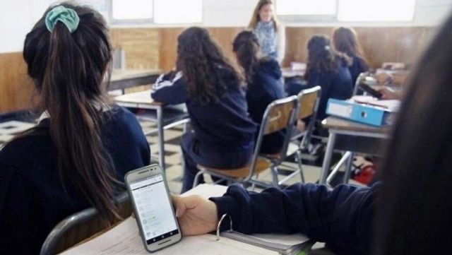 Celulares en colegios