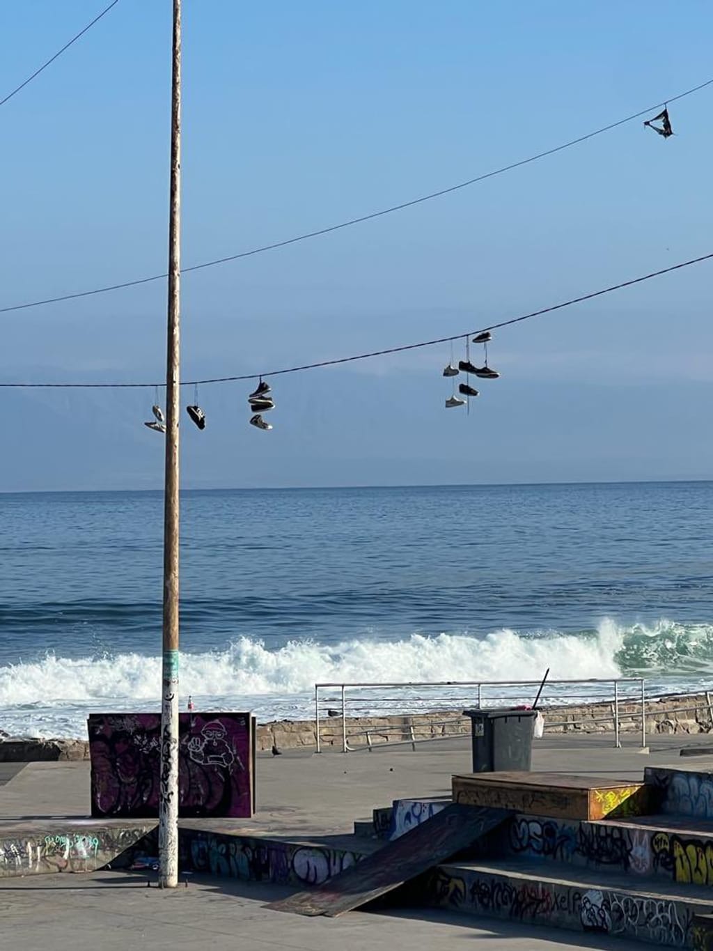 Zapatillas Colgando Parque Croacia Zapatillas Colgando Parque Croacia