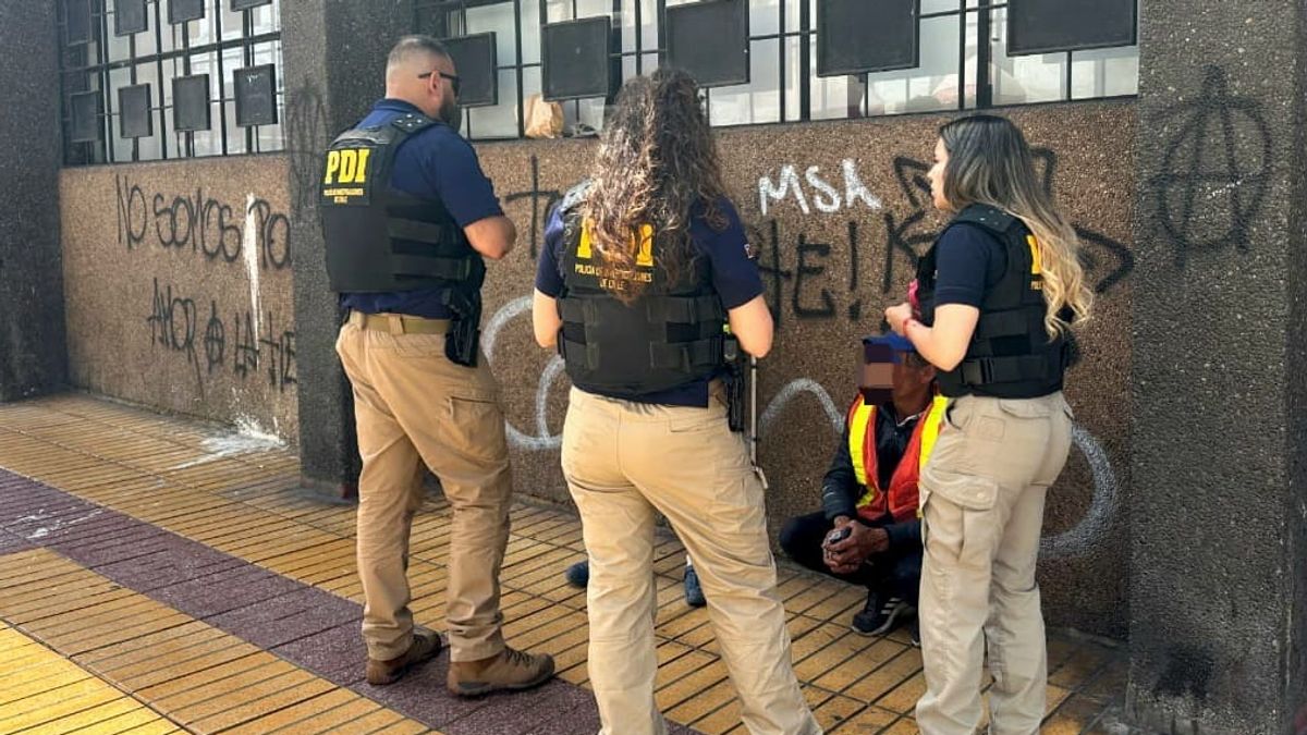 PDI detiene a chileno y fiscaliza migrantes en Antofagasta PDI detiene a chileno y fiscaliza migrantes en Antofagasta