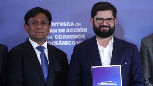 Presidente Gabriel Boric Gobernador Regional Ricardo Díaz Presidente Gabriel Boric Gobernador Regional Ricardo Díaz