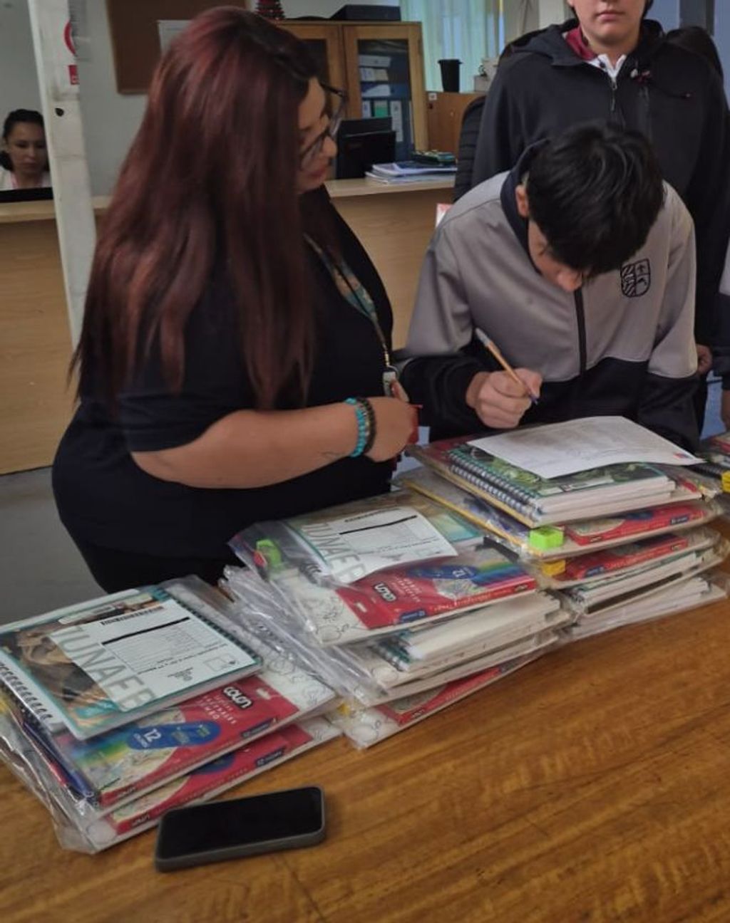 Entrega útiles escolares Entrega útiles escolares