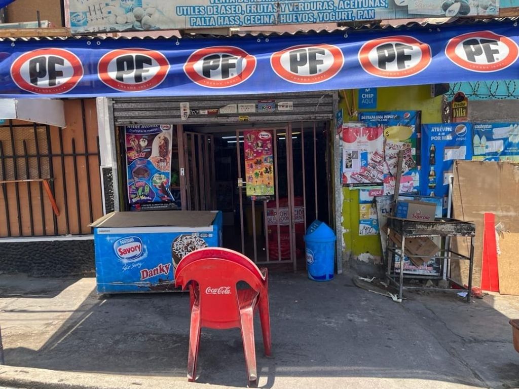 Almacén con Prohibición de Funcionar Almacén con Prohibición de Funcionar