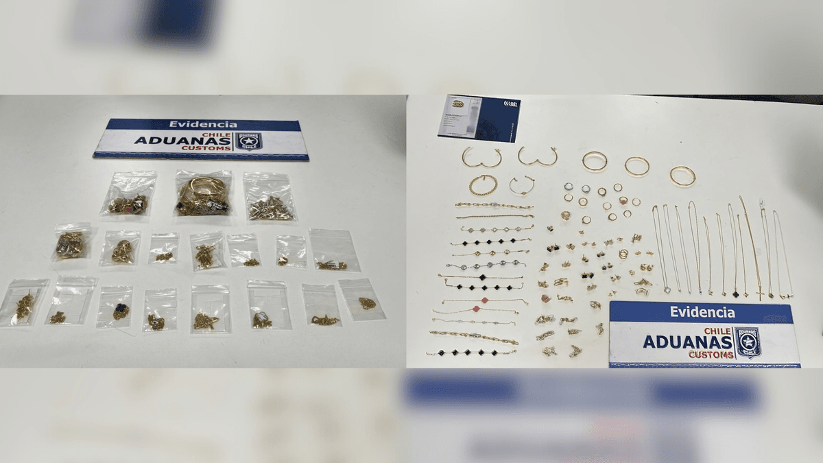 Pareja detenida con 26 millones en joyas escondidas Pareja detenida con 26 millones en joyas escondidas