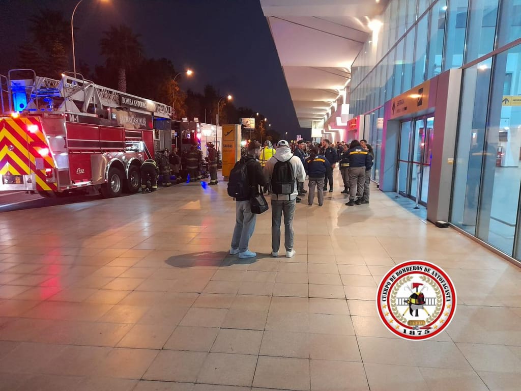 Emergencia Aeropuerto Andrés Sabella Emergencia Aeropuerto Andrés Sabella