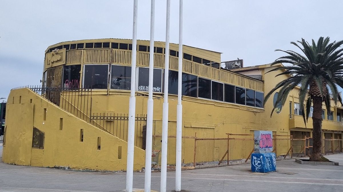 Edificio balneario Municipal de Antofagasta Edificio balneario Municipal de Antofagasta