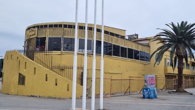 Edificio balneario Municipal de Antofagasta