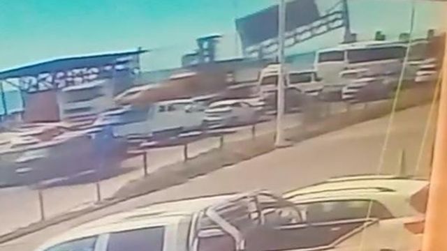 Camion caida letrero