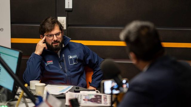 Presidente Gabriel Boric en FM Quiero Presidente Gabriel Boric en FM Quiero