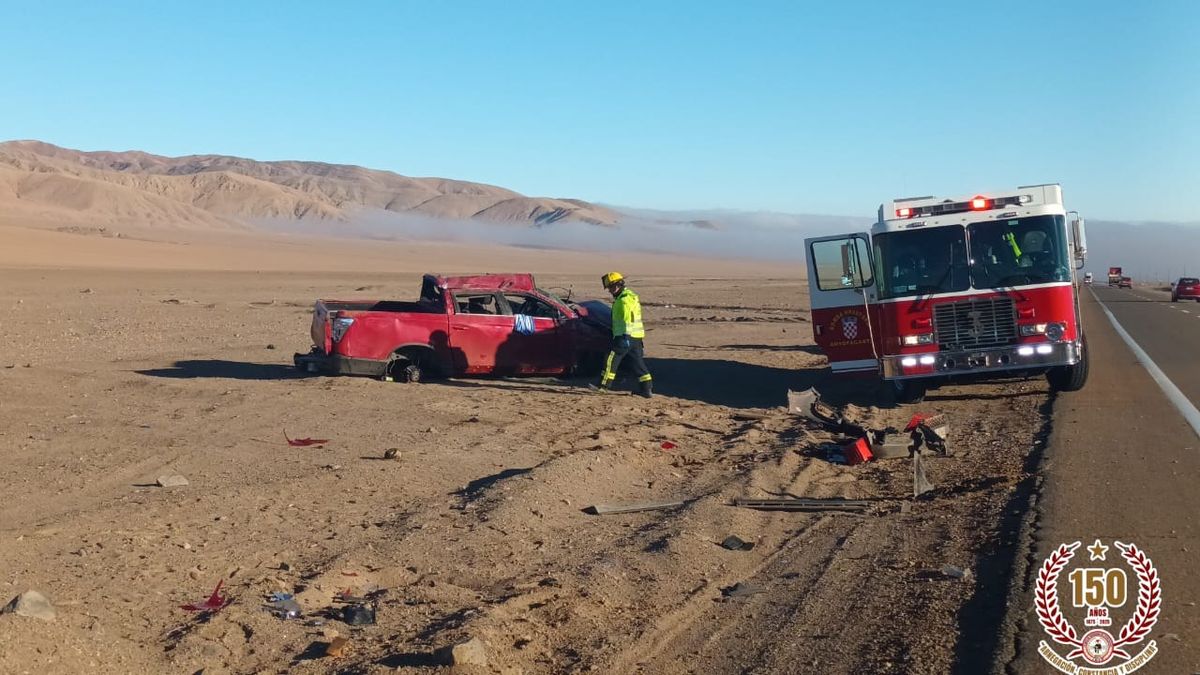 Joven resulta herido en volcamiento en Ruta 5 Joven resulta herido en volcamiento en Ruta 5
