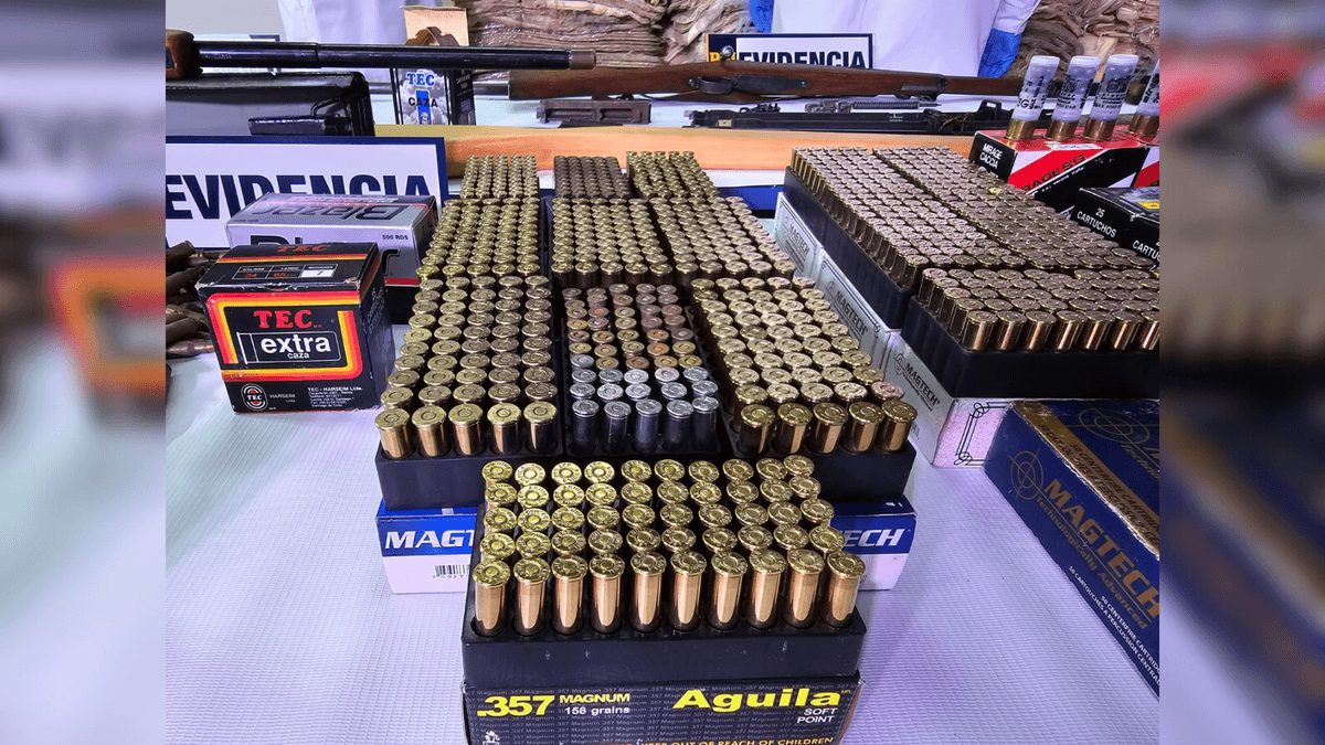 Desarticulan red de tráfico ilegal de armas en Antofagasta Desarticulan red de tráfico ilegal de armas en Antofagasta