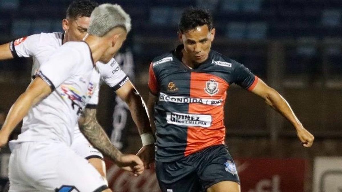 San Marcos de Arica empata con CDA en la Primera B San Marcos de Arica empata con CDA en la Primera B