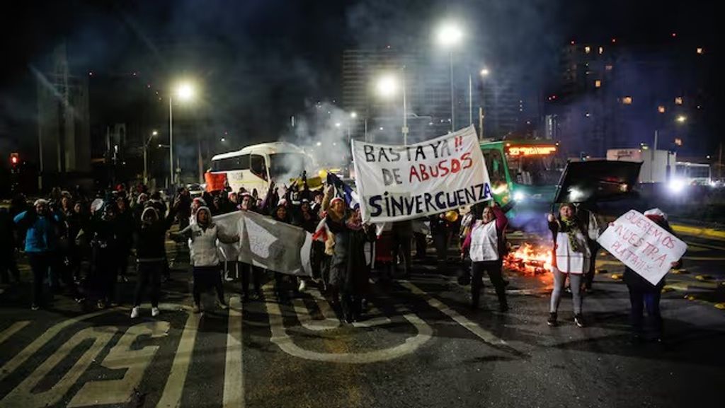 Paro nacional trabajadora Junaeb Paro nacional trabajadora Junaeb