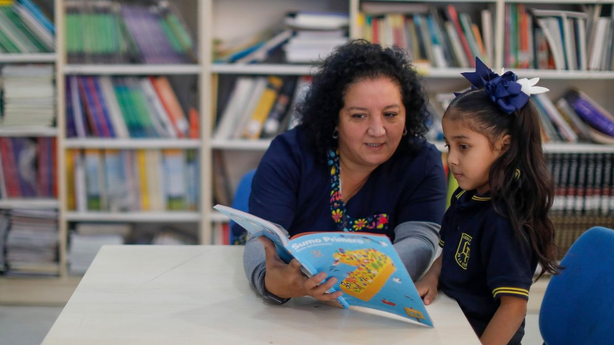 Docentes de Antofagasta se unen al Plan Nacional Sumo Primero Docentes de Antofagasta se unen al Plan Nacional Sumo Primero