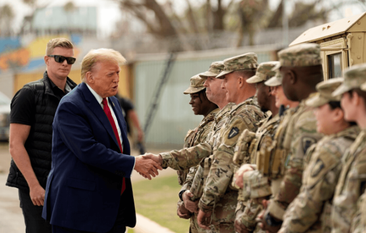Trump prohíbe a personas transgénero en ejército de EE.UU. Trump prohíbe a personas transgénero en ejército de EE.UU.