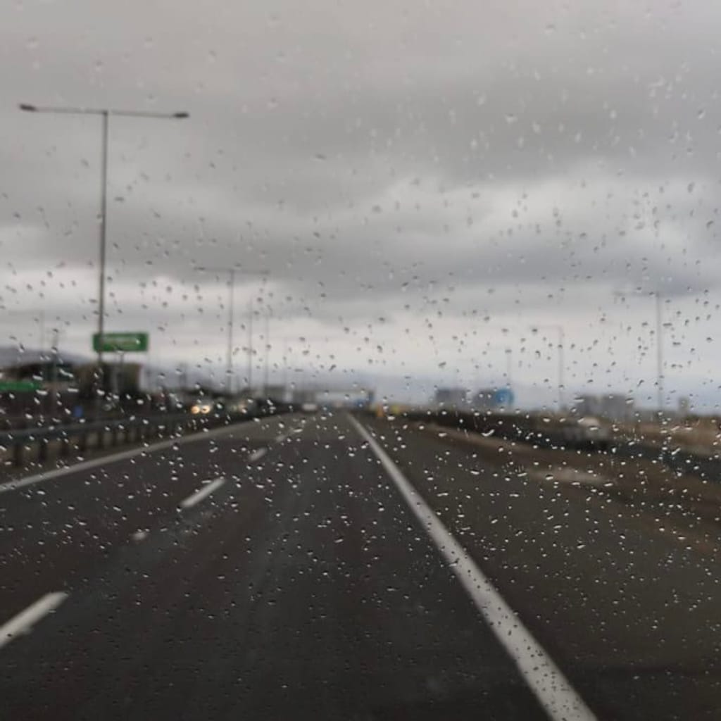 Llovizna en Aeropuerto Llovizna en Aeropuerto