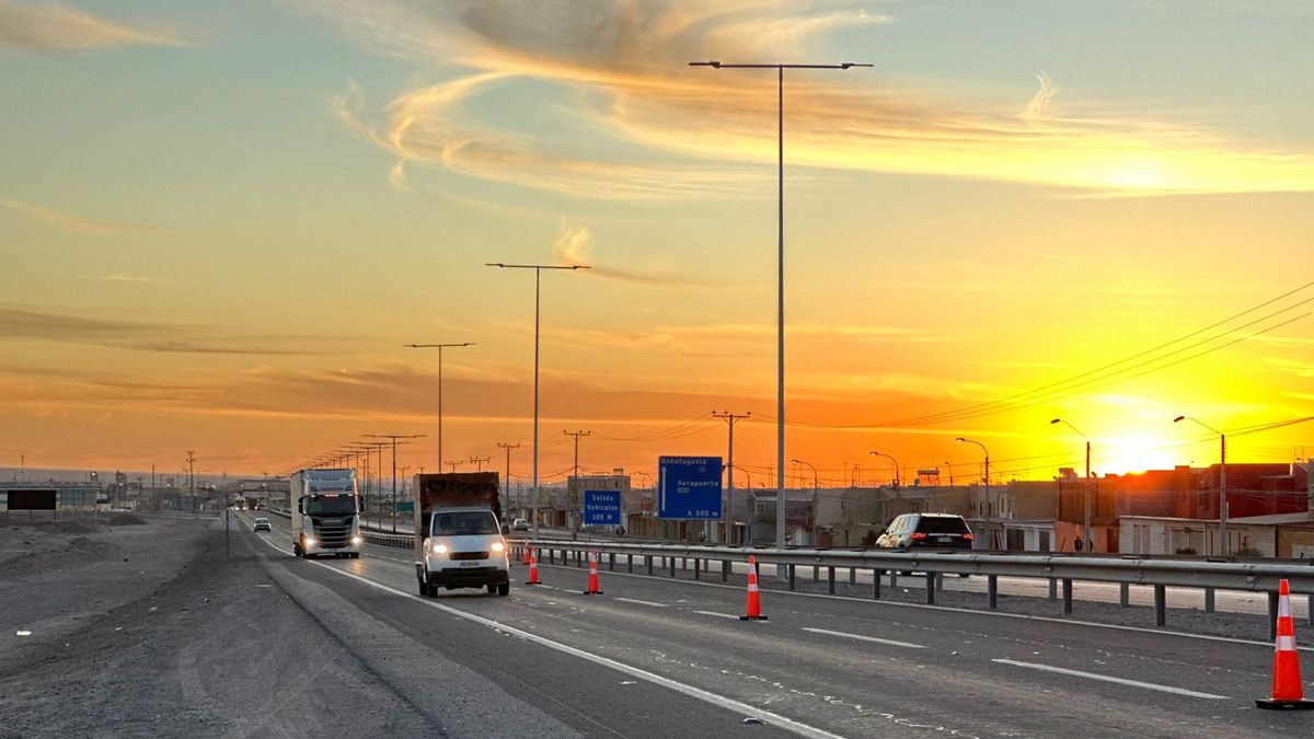 Finalizan ampliación de alumbrado en Avenida Circunvalación Finalizan ampliación de alumbrado en Avenida Circunvalación