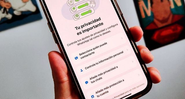 WhatsApp WhatsApp