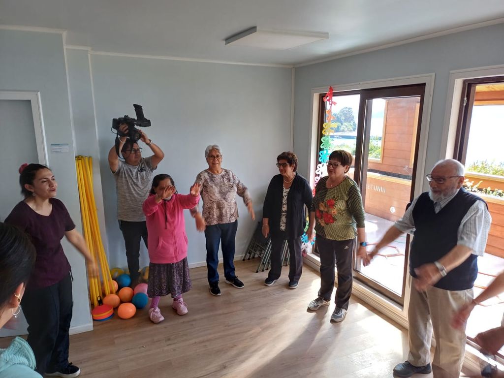 1 TALLERES ADULTOS MAYORES 1 TALLERES ADULTOS MAYORES