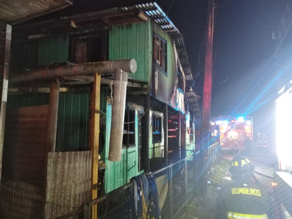 Incendio en Pudeto Bajo en Ancud. Incendio en Pudeto Bajo en Ancud.