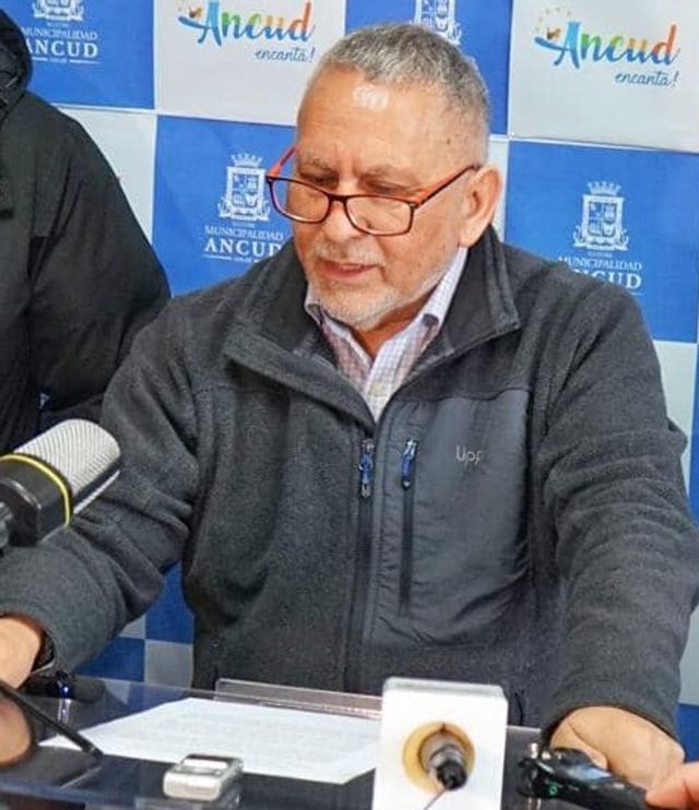 CARLOS GOMEZ CARLOS GOMEZ