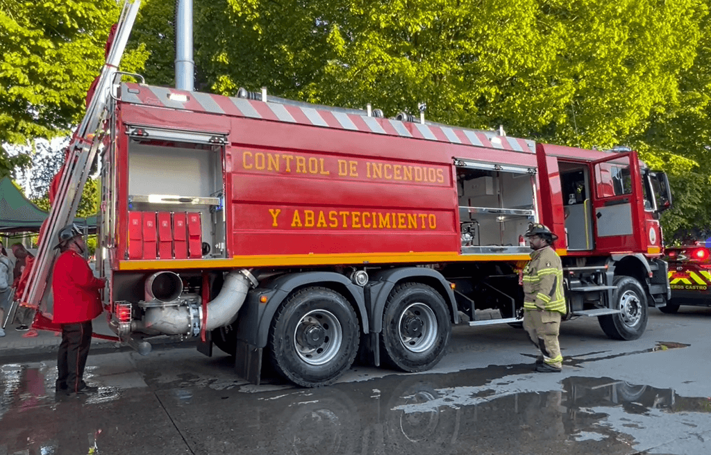 BOMBEROS BOMBEROS