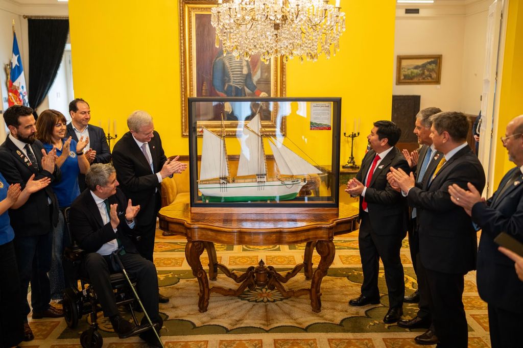 FOTO FOTO