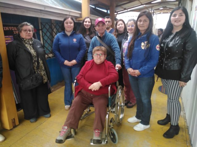 LEONES LEONES