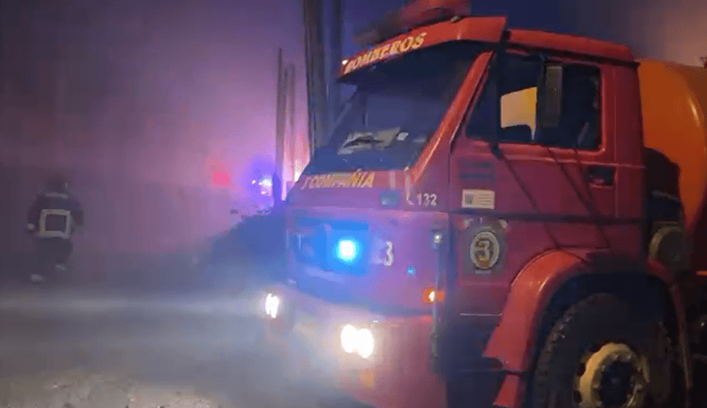 BOMBEROS BOMBEROS