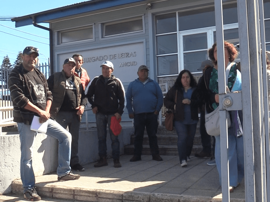 FOTO TRIBUNAL FOTO TRIBUNAL