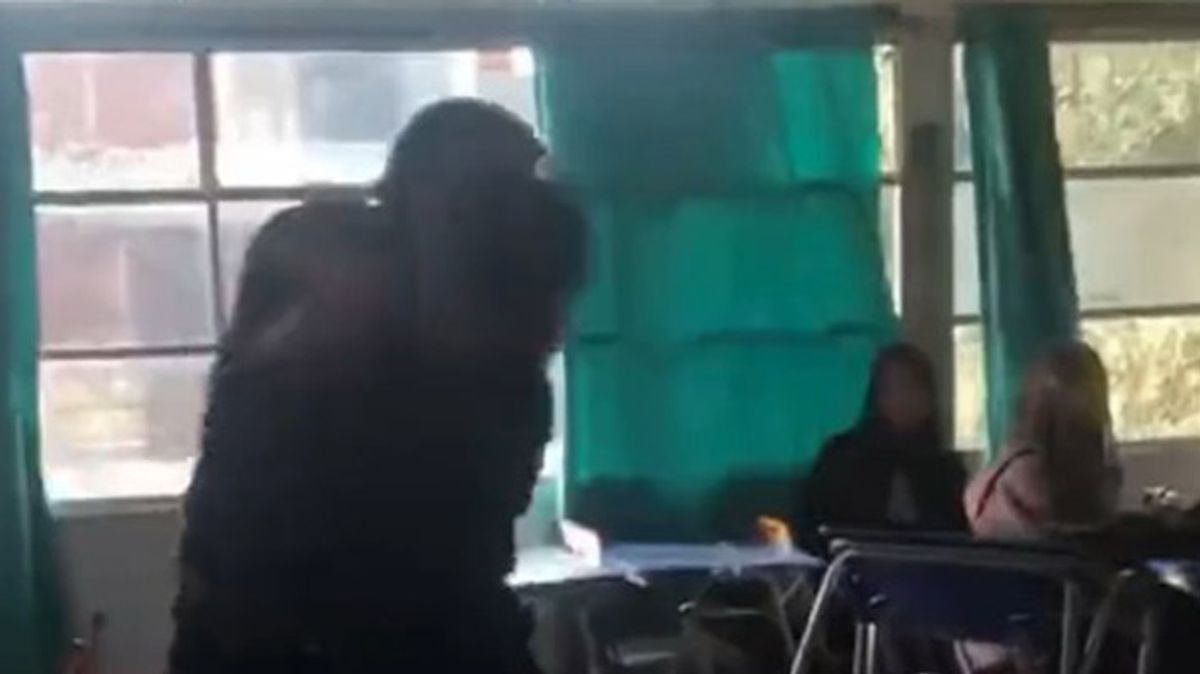 Violencia en contra de los profesores Violencia en contra de los profesores