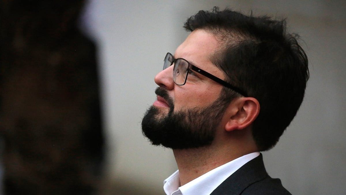 Pide disculpas al Presidente Boric después de grabarlo Pide disculpas al Presidente Boric después de grabarlo