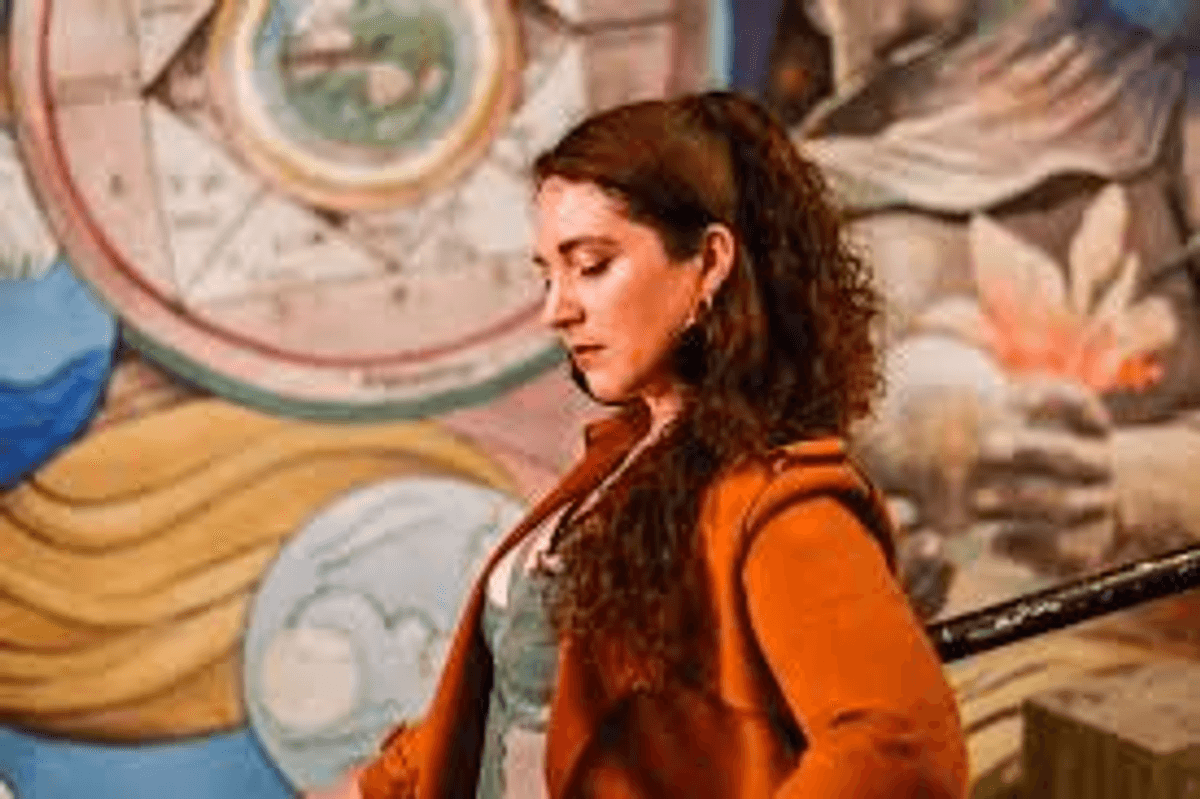Nella Zola encanta con nuevo tema Nella Zola encanta con nuevo tema